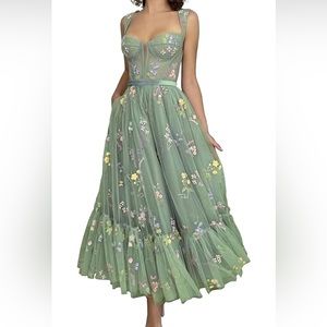 ❤️ Floral Embroidery Tulle Dress